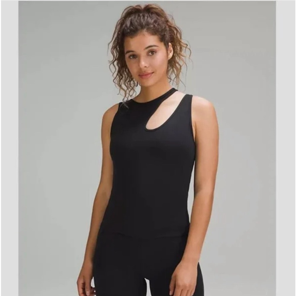 Lululemon yoga tank